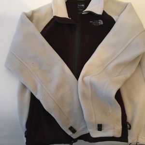 Woman’s north face jacket